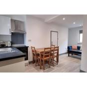 2 BED 2 BATH & FREE PARKING - 10 MINS TO MADEJSKI STADIUM