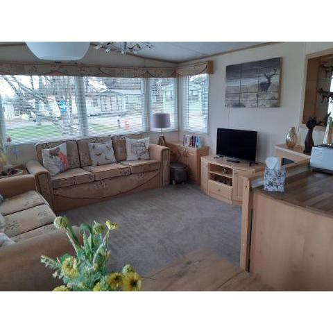 24 The Beeches Caravan Park