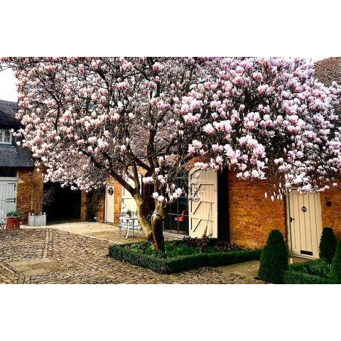 Beautiful guest house in a Cotswolds village