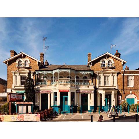 Bridge Park Hotel