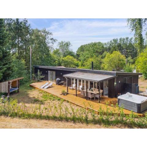 Holiday Home Thorlak - 860m from the sea in Lolland- Falster and Mon by Interhome