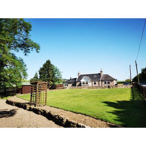 Private peacefull pet friendly converted country cottage