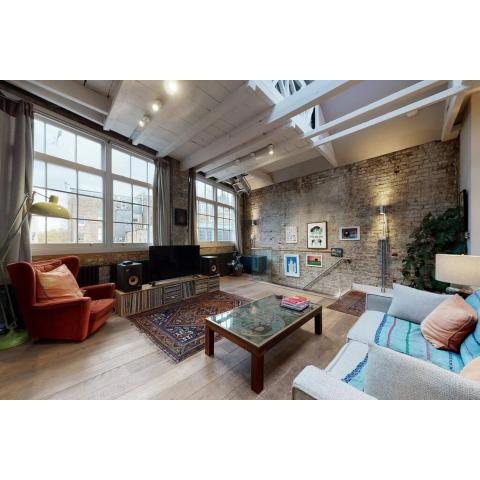 Stylish 2 bedroom 2 bathroom flat in Islington