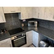 Stylish, cosy, home with off-road parking
