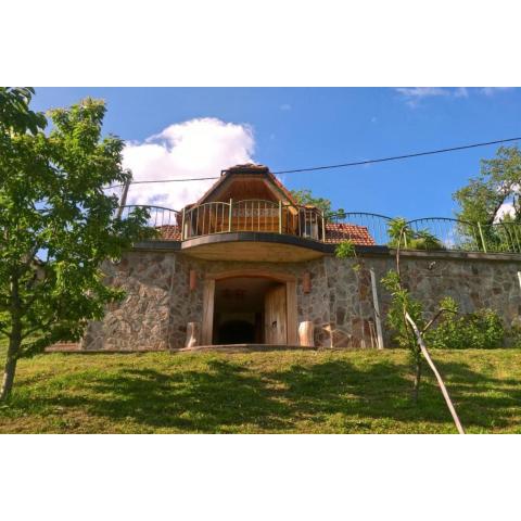 Vineyard Chalet Hansel and Gretel - Happy Rentals