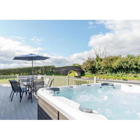 Winston Farm Lodges